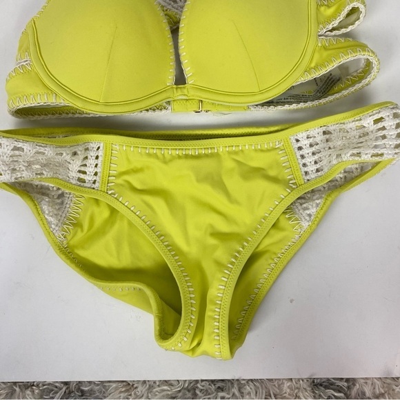 Victoria's Secret Green Crochet Triangle 2 Piece Bikini - Picture 3 of 8